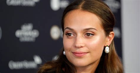 alicia vikander nahá|Tahle krásná Švédka ukázala v novém filmu úplně ...